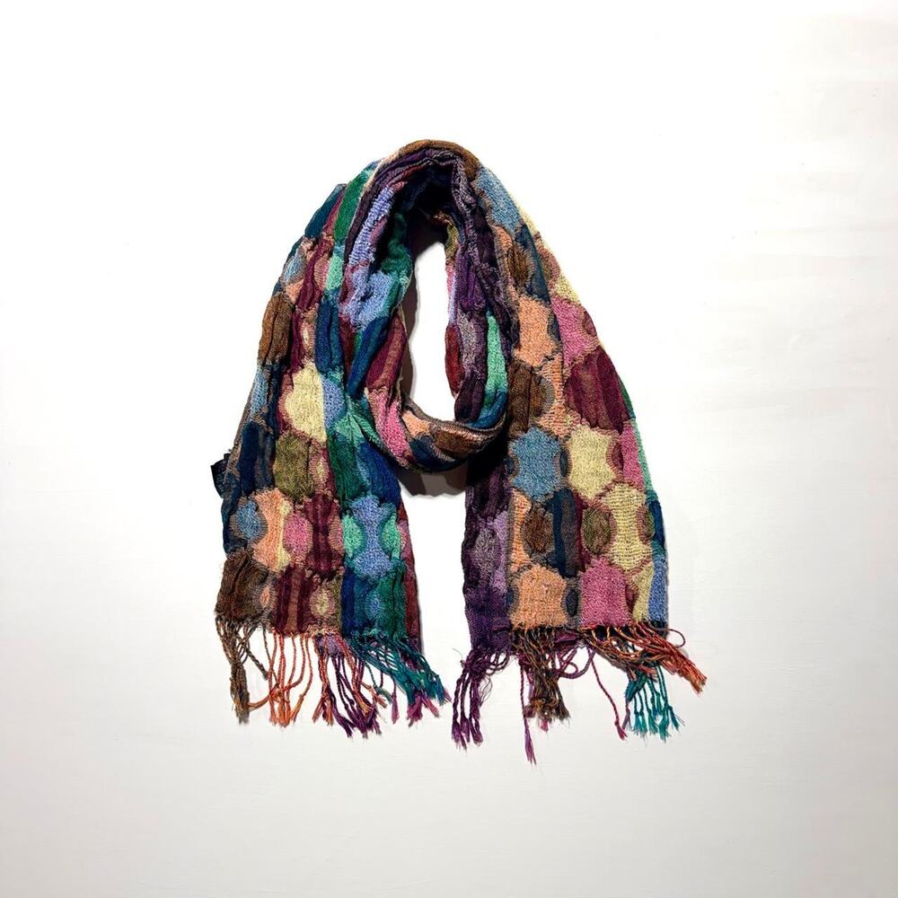 Multicolored hexagonal patterned scarf